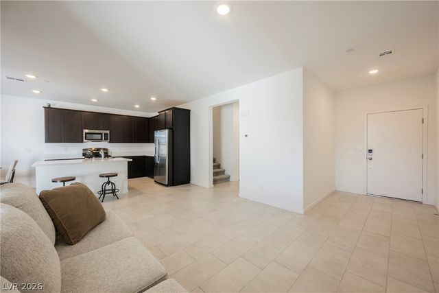 1048 Gabriela Ridge Lane, Henderson, NV 89002