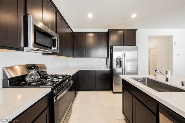 1048 Gabriela Ridge Lane, Henderson, NV 89002