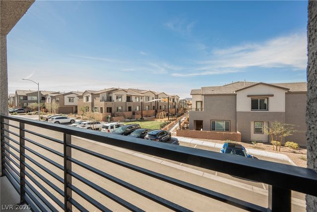 1048 Gabriela Ridge Lane, Henderson, NV 89002