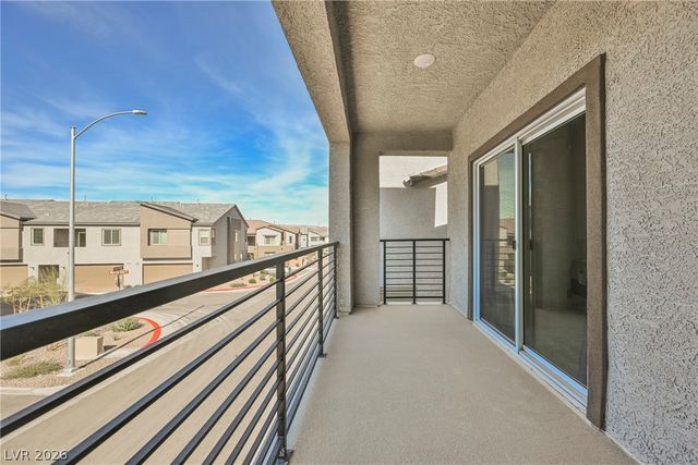 1048 Gabriela Ridge Lane, Henderson, NV 89002