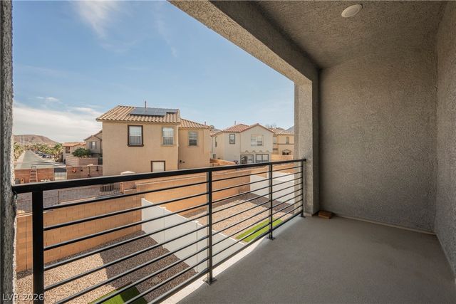 1048 Gabriela Ridge Lane, Henderson, NV 89002