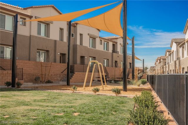 1048 Gabriela Ridge Lane, Henderson, NV 89002