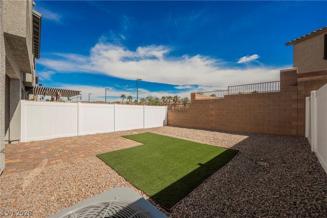 1048 Gabriela Ridge Lane, Henderson, NV 89002