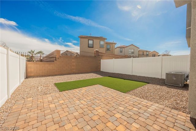 1048 Gabriela Ridge Lane, Henderson, NV 89002