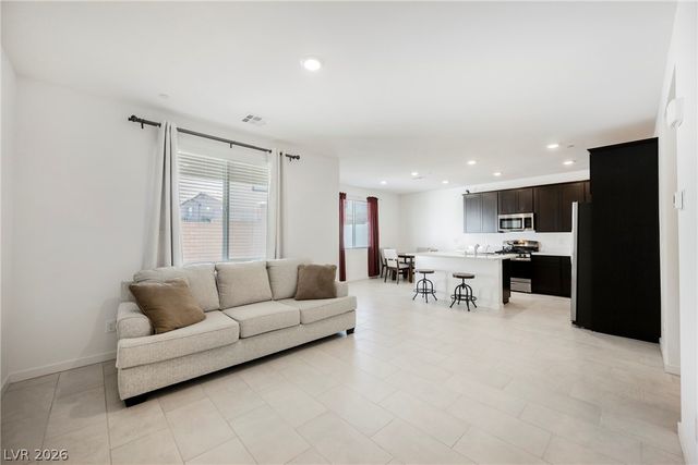 1048 Gabriela Ridge Lane, Henderson, NV 89002