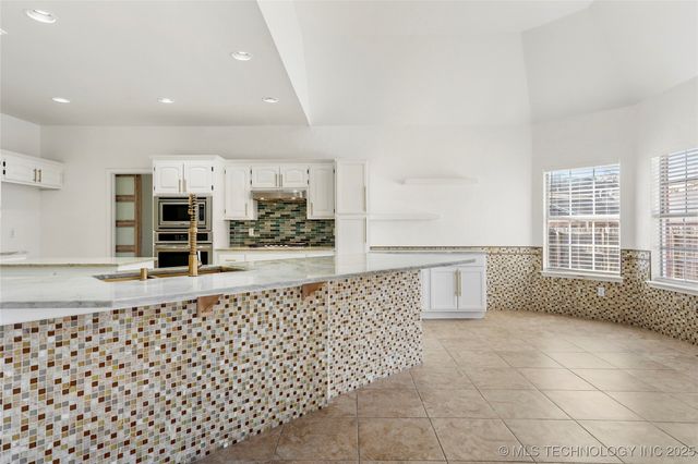 8524 S 99th East Avenue, Tulsa, OK 74133