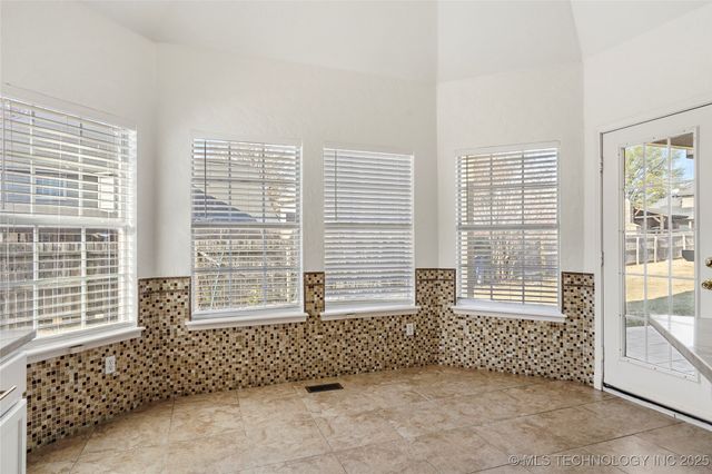 8524 S 99th East Avenue, Tulsa, OK 74133