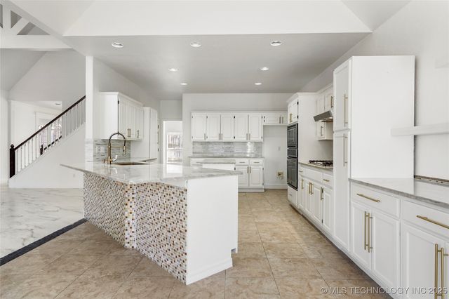 8524 S 99th East Avenue, Tulsa, OK 74133