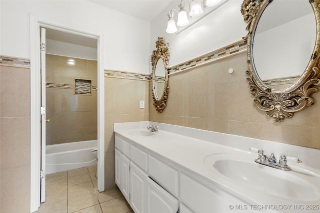 8524 S 99th East Avenue, Tulsa, OK 74133