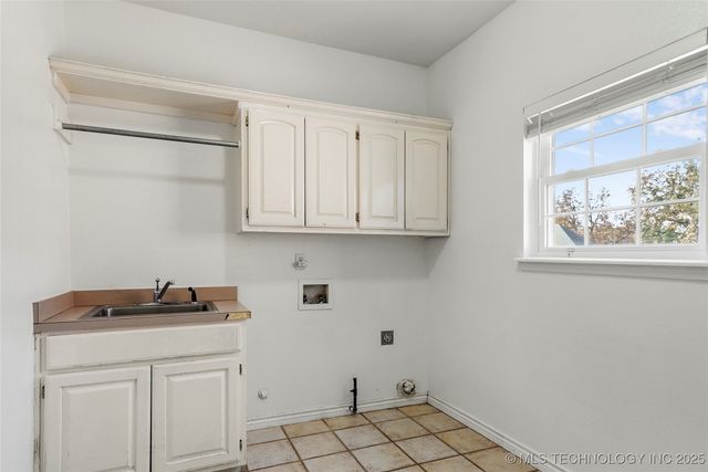 8524 S 99th East Avenue, Tulsa, OK 74133