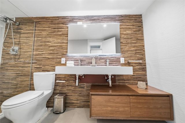 5750 Collins Ave 4F, Miami Beach, FL 33140