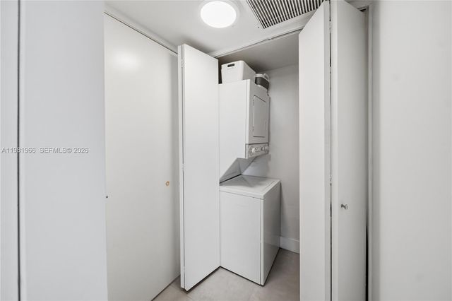 5750 Collins Ave 4F, Miami Beach, FL 33140