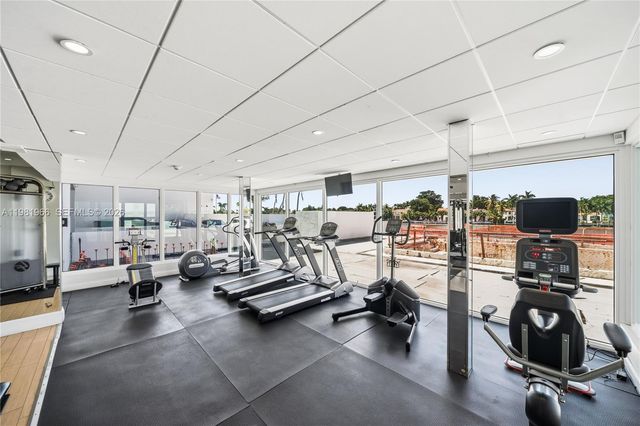 5750 Collins Ave 4F, Miami Beach, FL 33140