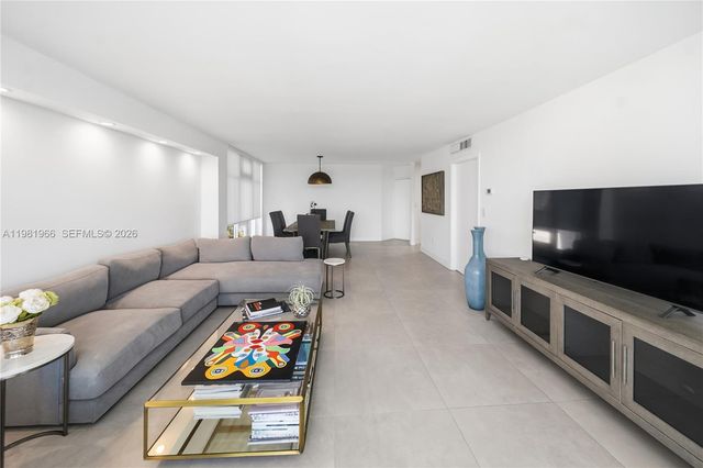 5750 Collins Ave 4F, Miami Beach, FL 33140