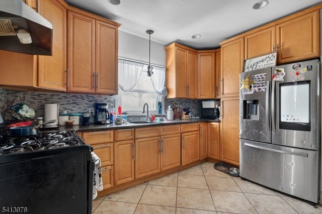 408 E Union Ave, Bound Brook Boro, NJ 08805