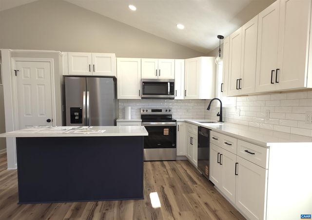 820 JEFFERSON DR, Palmyra, VA 22963