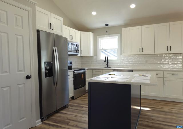 820 JEFFERSON DR, Palmyra, VA 22963