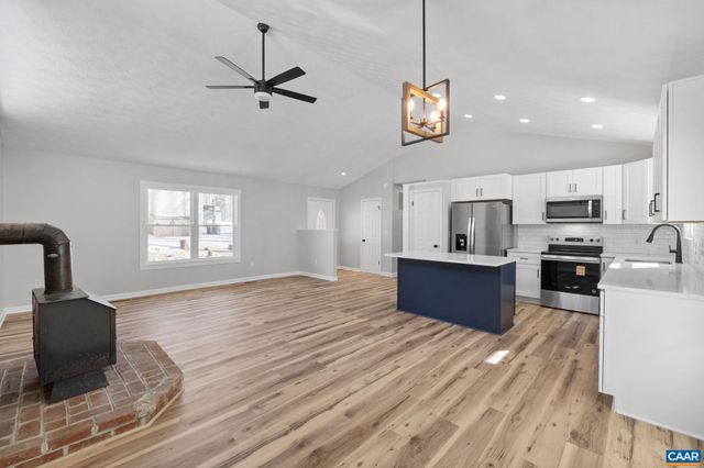 820 JEFFERSON DR, Palmyra, VA 22963