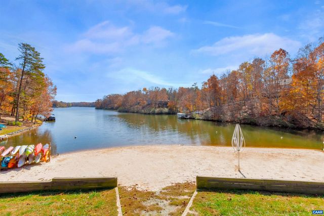 820 JEFFERSON DR, Palmyra, VA 22963