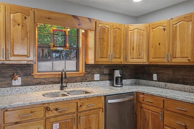 1488 Walnut Ridge, Ellijay, GA 30536