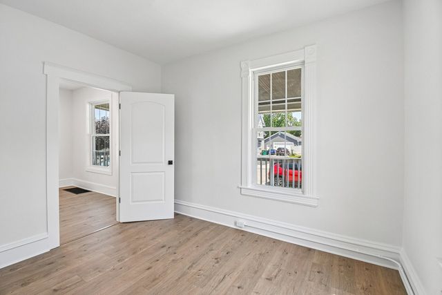 411 Leach Avenue, Joliet, IL 60432