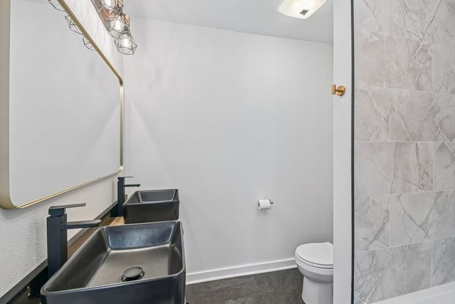411 Leach Avenue, Joliet, IL 60432