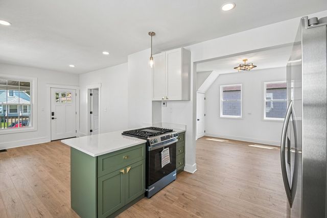 411 Leach Avenue, Joliet, IL 60432