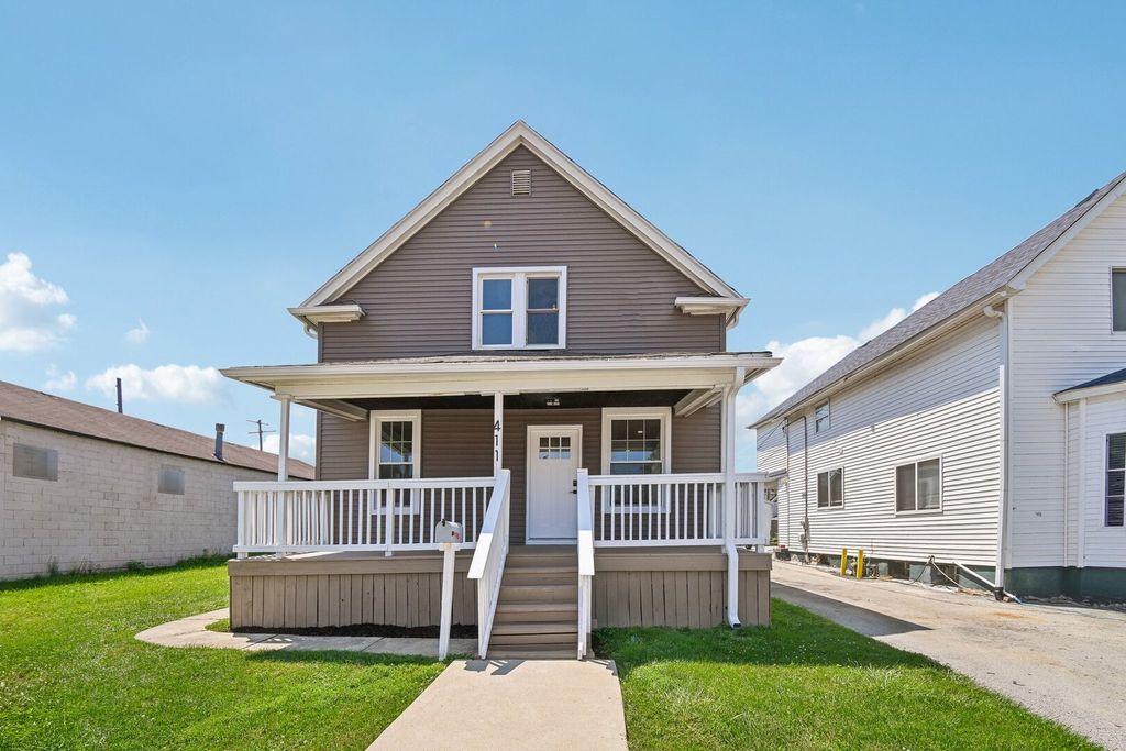 411 Leach Avenue, Joliet, IL 60432