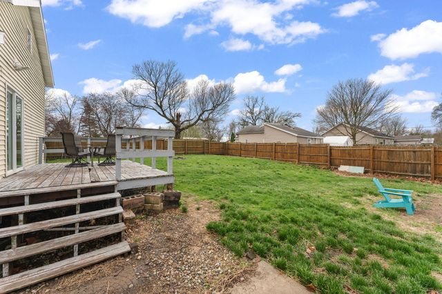 204 S 1st Street, Kentland, IN 47951