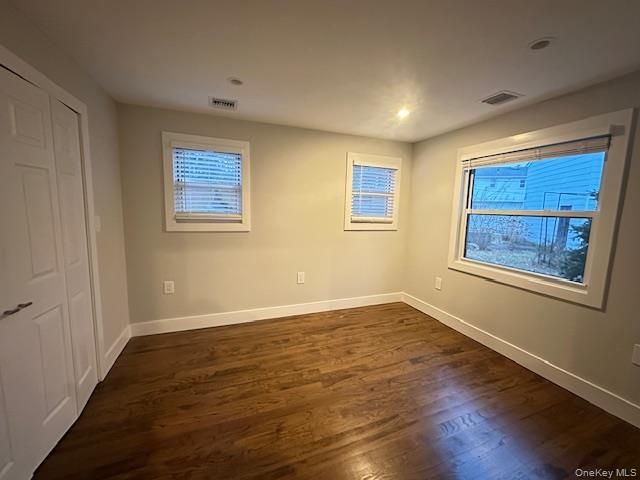 23 West Drive, Port Washington, NY 11050