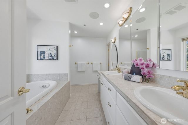 23410 SE 160th Place, Issaquah, WA 98027