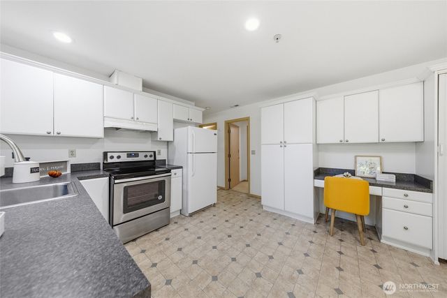 23410 SE 160th Place, Issaquah, WA 98027