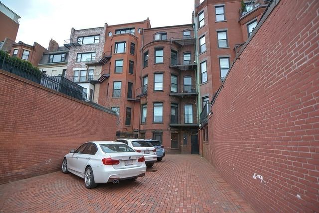 346 Beacon St 1, Boston, MA 02116