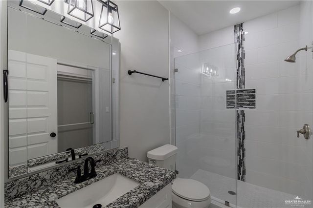 5604 N Crown Point, Pharr, TX 78577