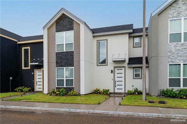 5604 N Crown Point, Pharr, TX 78577