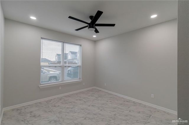 5604 N Crown Point, Pharr, TX 78577