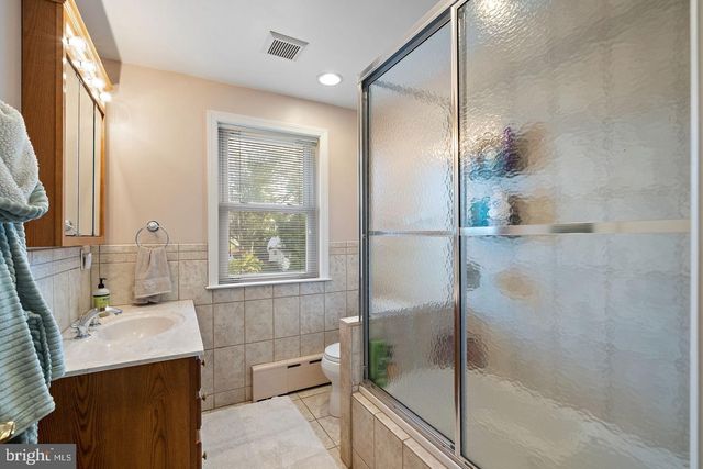 181 E CONESTOGA RD, Devon, PA 19333