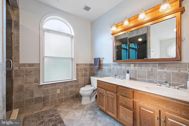 181 E CONESTOGA RD, Devon, PA 19333