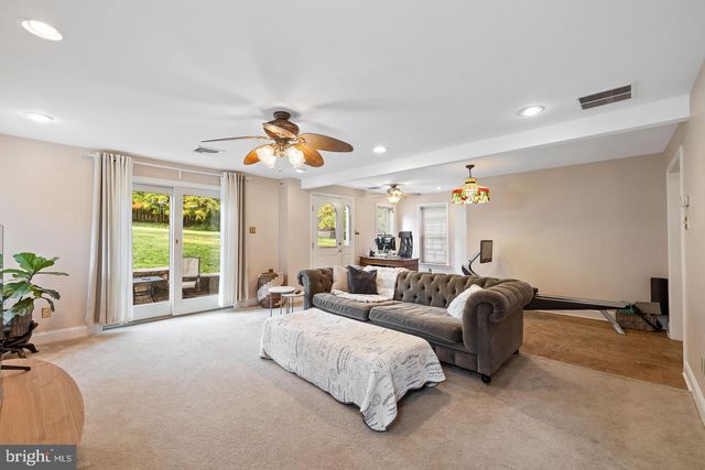 181 E CONESTOGA RD, Devon, PA 19333