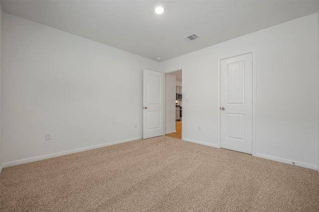 2424 Flank Skirt DR, Leander, TX 78641