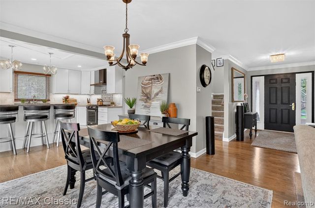29640 Vista Court, Farmington Hills, MI 48331