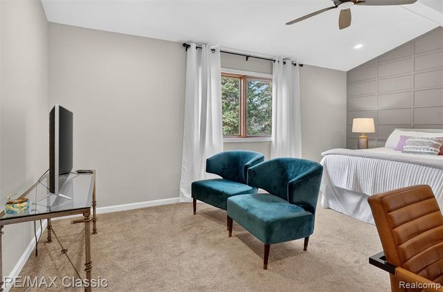 29640 Vista Court, Farmington Hills, MI 48331