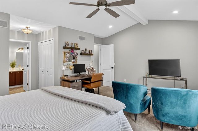 29640 Vista Court, Farmington Hills, MI 48331