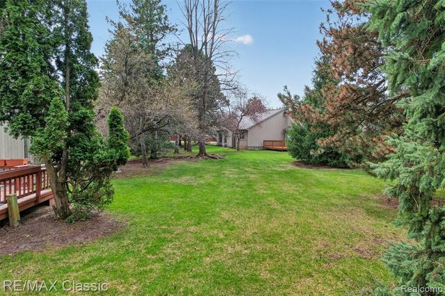 29640 Vista Court, Farmington Hills, MI 48331