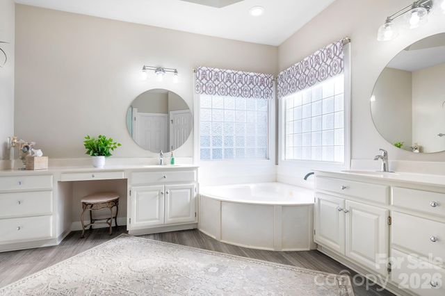 16116 Hallaton Drive, Huntersville, NC 28078