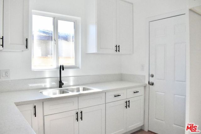 43640 Foxton Avenue, Lancaster, CA 93535