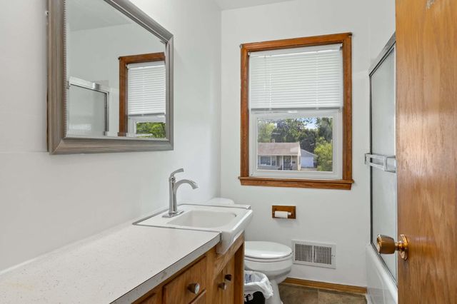 1145 Herbert Street, Saint Paul, MN 55106