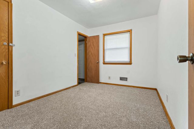 1145 Herbert Street, Saint Paul, MN 55106