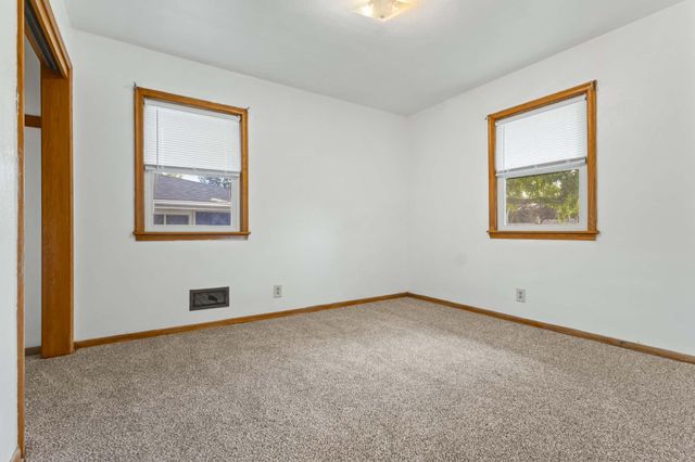 1145 Herbert Street, Saint Paul, MN 55106