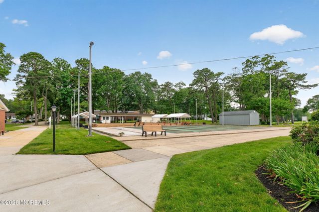 91F Buckingham Drive F, Lakewood, NJ 08701